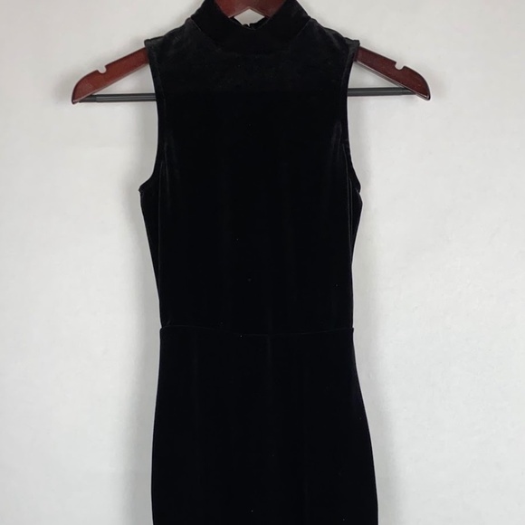 Enough About Me… Black Velvet Halter Backless Sleeveless Midi Dress Small EUC - Picture 1 of 6